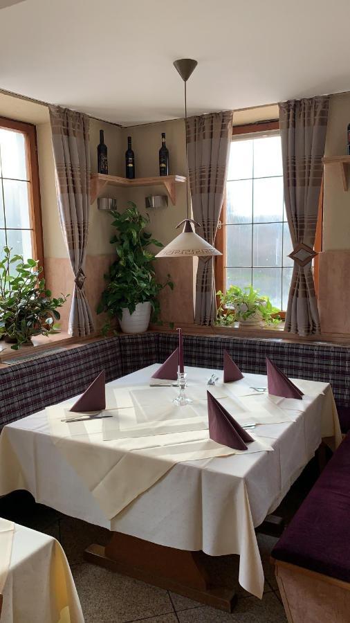 Hotel Pizzeria Da Beni Kochersteinsfeld Esterno foto