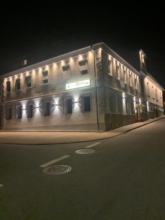 Hotel Pizzeria Da Beni Kochersteinsfeld Esterno foto